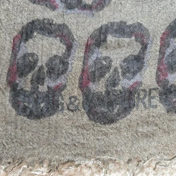 Zadag & Voltaire HUGE Scarf Delta Arty Skull Bronze - Picture 2 of 12